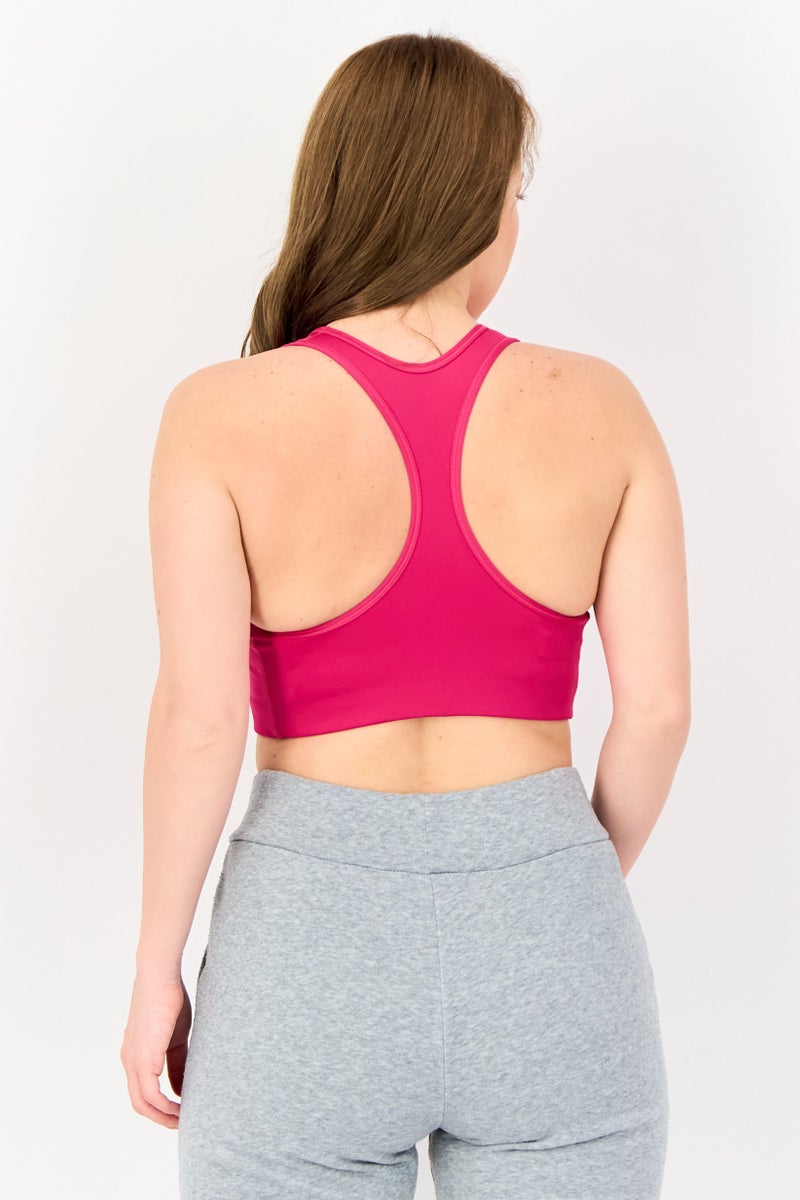 Nike سوتيان رياضي غير مبطن للنساء بشعار العلامة التجارية، فوشيا - Image 2